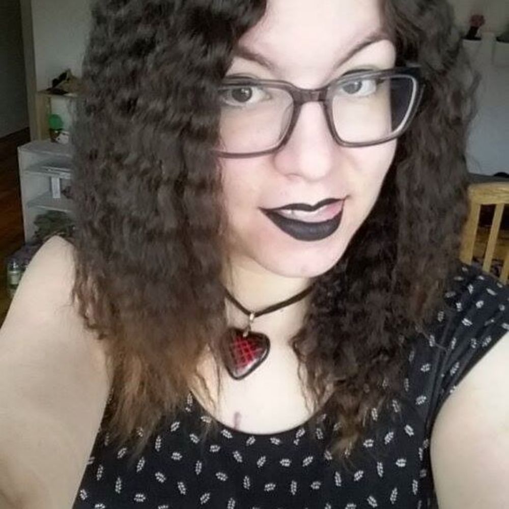 Meet your Posher, Daphee